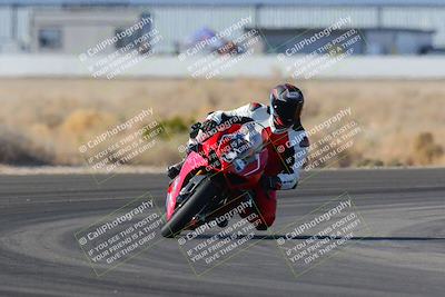 media/Dec-18-2022-SoCal Trackdays (Sun) [[8099a50955]]/Turn 4 (1pm)/